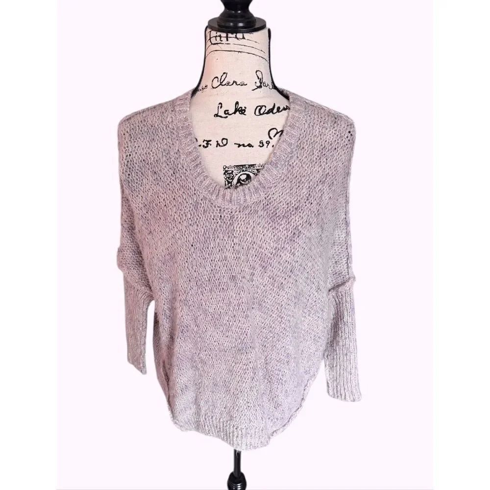 Jennifer Lopez Metallic Knit V-Neck Sweater M Lavender Silver Oversized Chunky